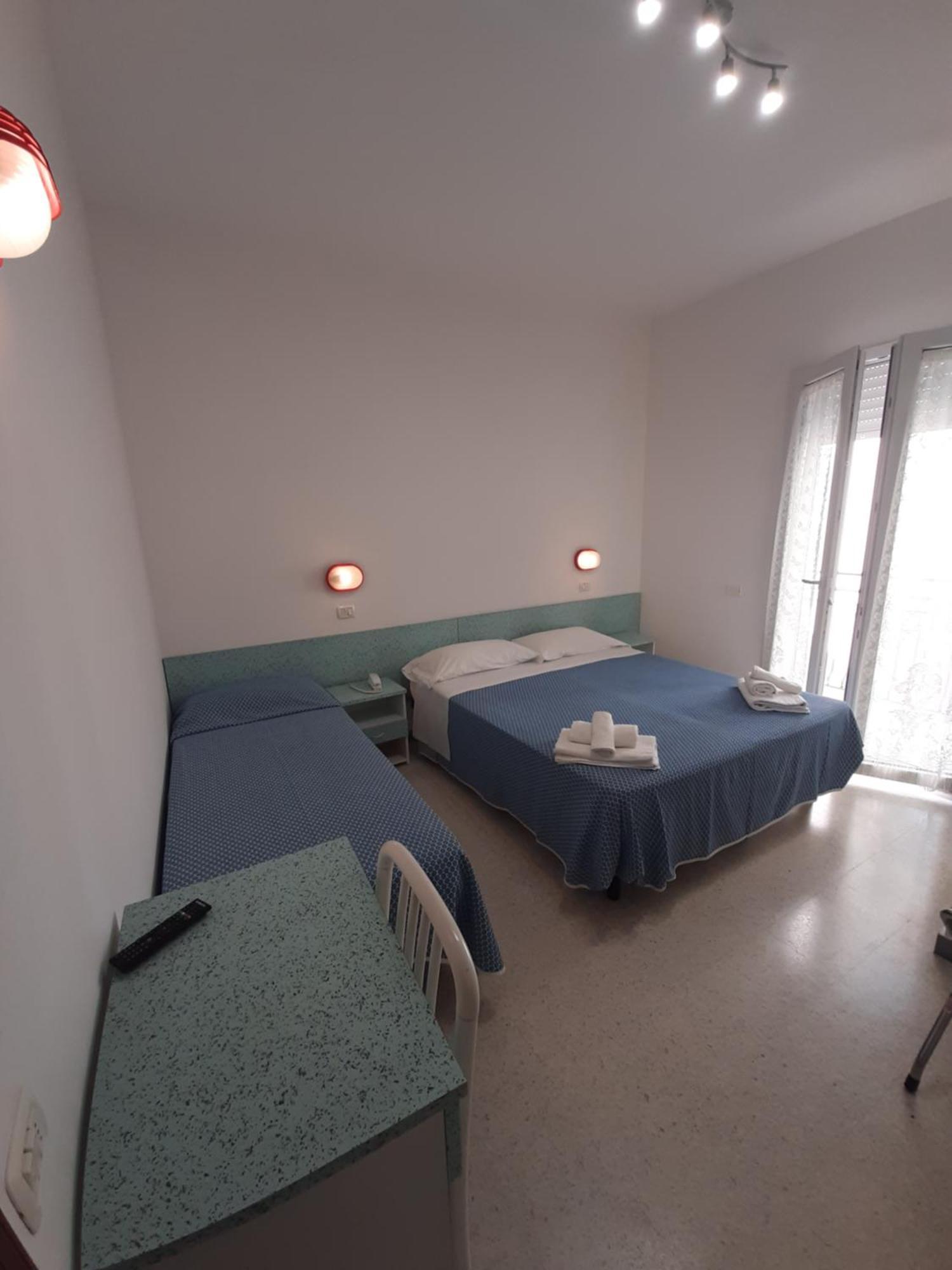 Hotel Altamarea Misano Adriatico Ngoại thất bức ảnh